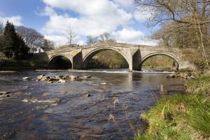 ilkley old bridge 2 sm.jpg